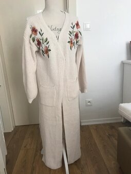 Dlhý dámsky sveter - 5