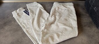 Nenosené slim tepláky Tommy Hilfiger, veľ.M - 5