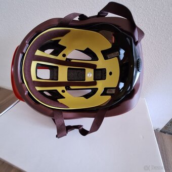 Cyklisticka prilba Specialized Camber, velkost L - 5