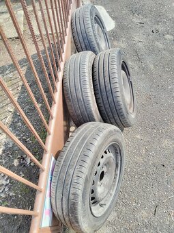Predám pneumatiky R15, R14, gumy, disky Peugeot, Dacia - 5