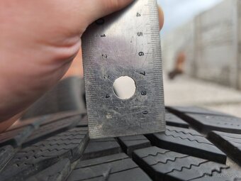 Zimné pneumatiky hankook 245 45 r19 - 5