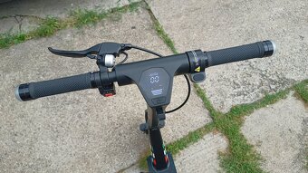 elektro kolobezka APRILIA ESR2 - 5