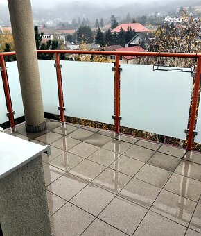 Prenájom veľkého 4-izbového bytu pri British intern. school - 5