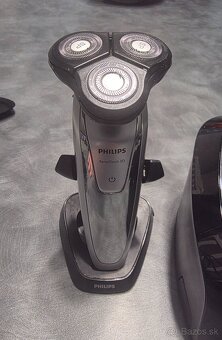 Holiaci strojček PHILIPS senso touch 3D - 5