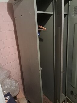 Plechové šatňové skrine - 5