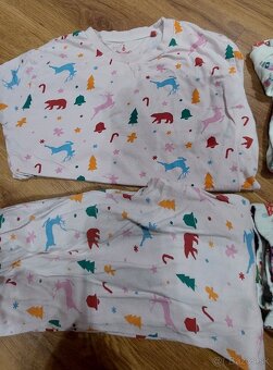 Predam vianocne pyzamo v.134/140 - 5