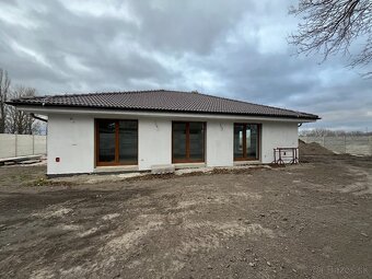 NOVOSTAVBA – 4 izbový rodinný dom – 35 minút od centra BA - 5