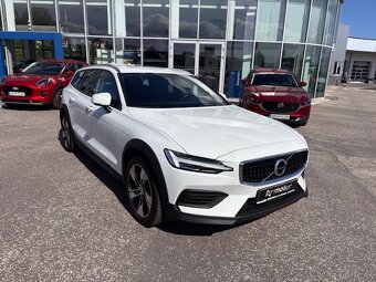 Predám VOLVO V60 Cross Country 2,0 B5 184kW AT8, SK - 5