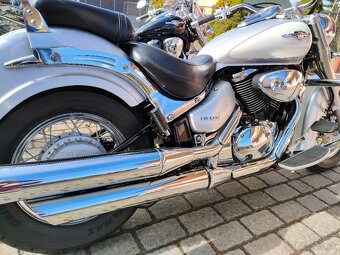 Suzuki C 800 VL 800 Intruder - 5