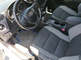 Toyota Auris 1.2 TS - 2015 - 5
