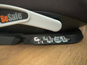 Autosedačka BeSafe iZi Up X3 fix 15-36kg - 5