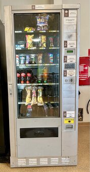 Predajný automat Damian ETA s chladením a mincovníkom - 5