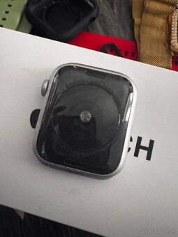 Apple Watch SE 44mm - 5