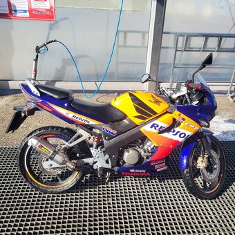 Honda CBR125 - 5