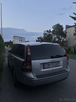 volvo v50 kombi, 2006, 2.0d 100kW - 5