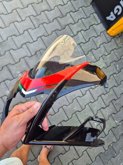 Aprilia Tuono - 5