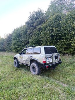 Predám Nissan patrol y61 - 5