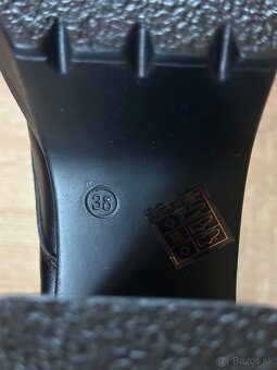 Dámske čierne kotníkové čižmy - 5