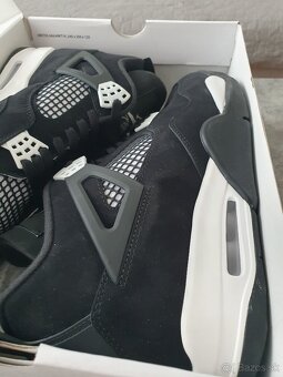 Nike Jordan 4 - 5