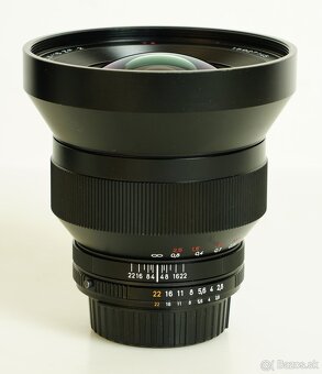 Carl Zeiss Distagon 2,8 15mm ZF.2 na Nikon F . orig. uprava - 5