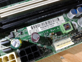 xeon 1220 v3+doska original chladic - 5