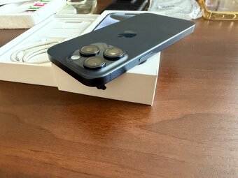 Predám Iphone 15 Pro 256GB Blue Titanium - 5