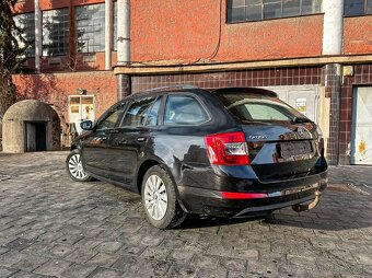 Škoda Octavia Combi 1.6 TDI 110k Active - 5