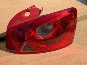 68# SEAT Ibiza IV - 6J4945257D - Zadné ľavé pravé svetlo - 5