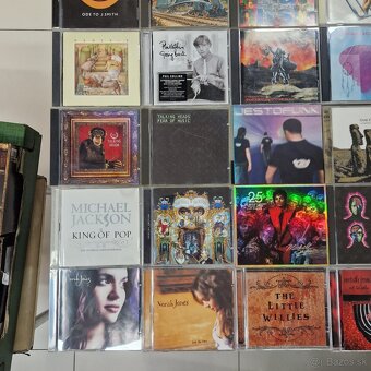CD-čka...MANOWAR,DOORS,IN EXTREMO,DIMMU BORGIR,WISHBONE ASH, - 5