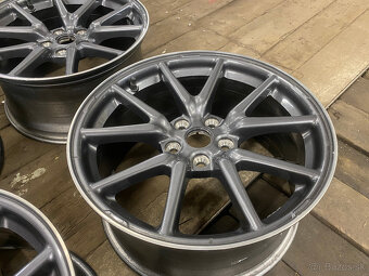 Tesla Model 3 Aero 5x114.3 R18 - 5