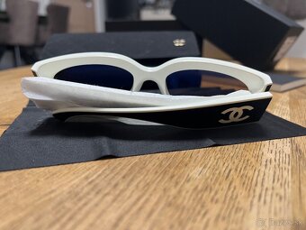 New original CHANEL Cat Eye Black & White - 5