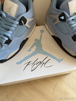 Jordan 4 University Blue - 5