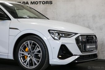 Audi e-tron 55 300kW S-line Ambi 360 Tažné Kůže 31tkm SOH96% - 5