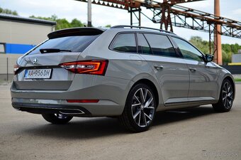 Škoda Superb Combi Sportline 4x4 2.0TDI 140kW DSG Nardo Grey - 5