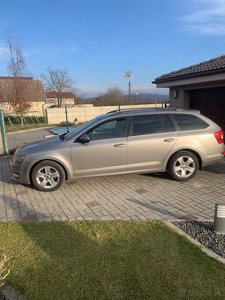 Škoda Octavia combi 2.0 DSG - 5