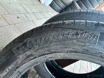235/55 R19 MICHELIN - 5