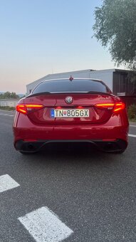 Alfa romeo Giulia - 5