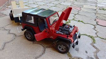 Bruder Jeep Wrangler s prívesom - 5