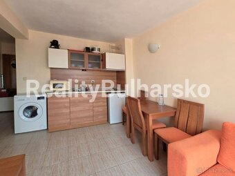 Prodej zařízeného apartmánu 2+kk s balkonem – Slunečné pobře - 5