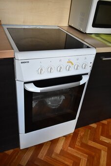 kuchynská linka - 230 cm s drezom bateriou digestorom - 5