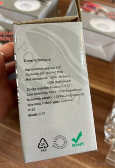 Senzor pohybu 360 stupňov cena spolu - 5