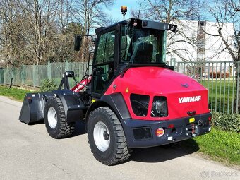 nakladač YANMAR V7 ( nosnosť 1.750kg, lopata 0,7 m ) záruka - 5