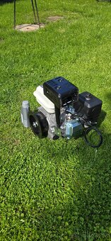 Mf 70 motor. 4 takt. Jicin - 5