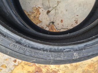 Predám 2 motocyklové pneumatiky Mitas 125/70ZR17 M/C 58W - 5