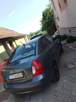 Predám Hyundai ACCENT 1.4 benzín 2008 - 5