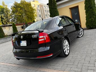 Skoda Octavia Sedan VRS 2.0 TFSI - 5