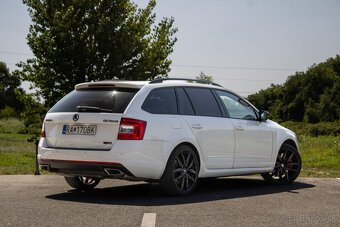 Škoda Octavia Combi 2.0 TFSI RS - 5