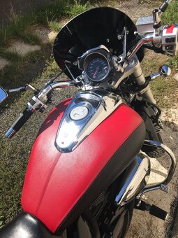 Suzuki Intruder M800 - 5