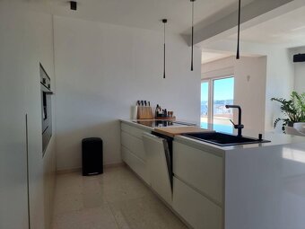 CHORVÁTSKO - Krásny luxusne zariadený 4 izbový apartmán S2 - - 5