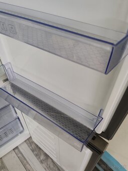 Predám chladničku kombinovanú s mrazničkou BEKO - 5